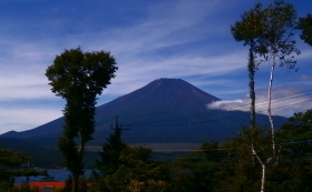 イゾラーナから見た富士山 富士山.jpg