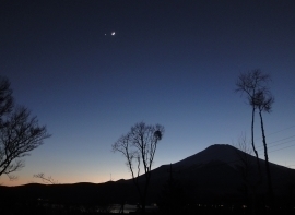 月と金星の接近士 月と金星の接接近